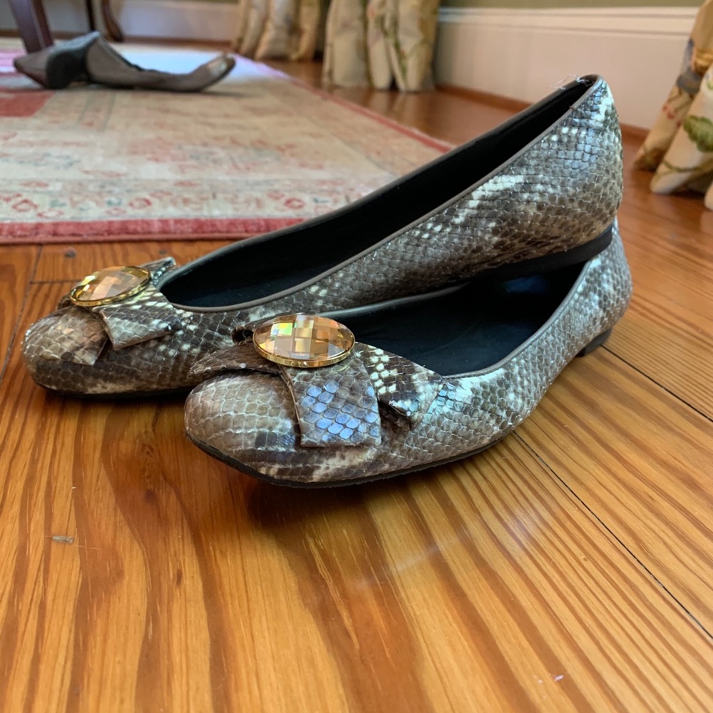 Stuart Weitzman flats